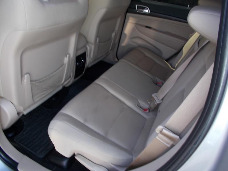 Jeep Grand Cherokee RWD 4dr Laredo 2016