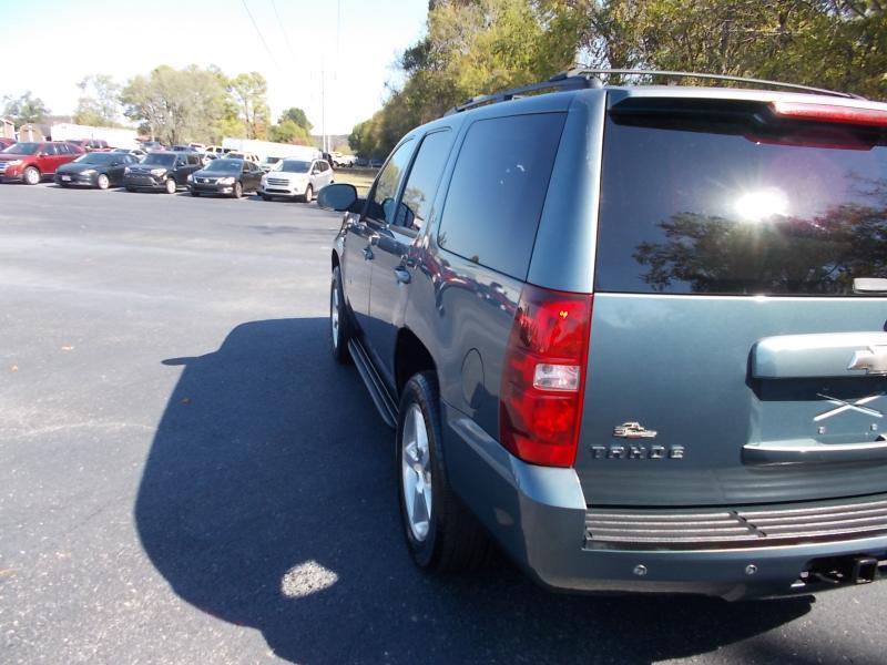 Chevrolet Tahoe 2WD 4dr 1500 LT w/3LT 2008