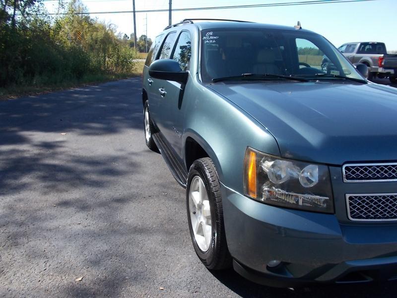 Chevrolet Tahoe 2WD 4dr 1500 LT w/3LT 2008