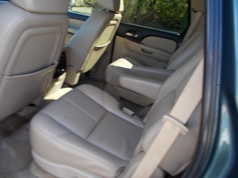 Chevrolet Tahoe 2WD 4dr 1500 LT w/3LT 2008