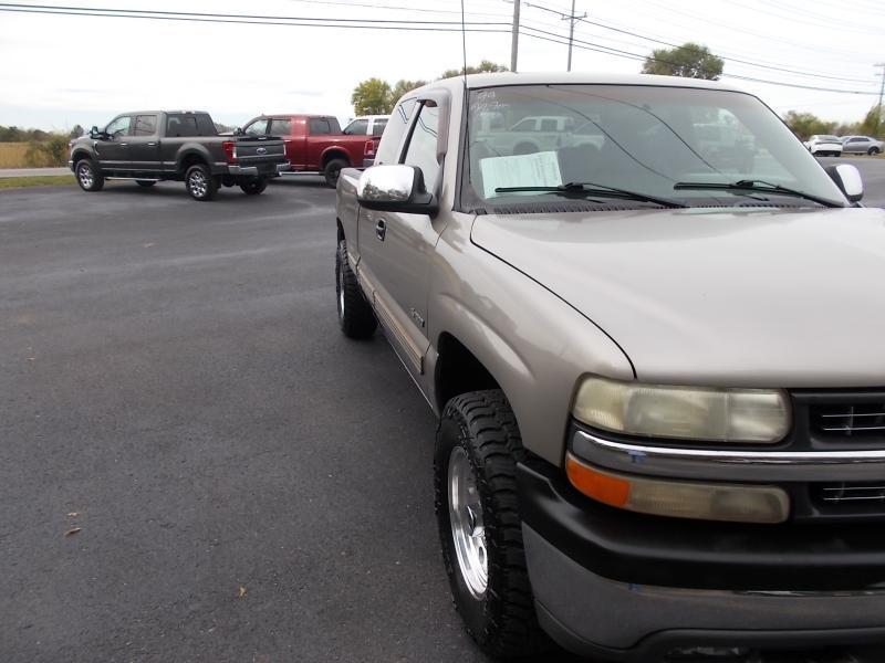 Chevrolet Silverado 1500 Ext Cab 143.5" WB 4WD LS 1999