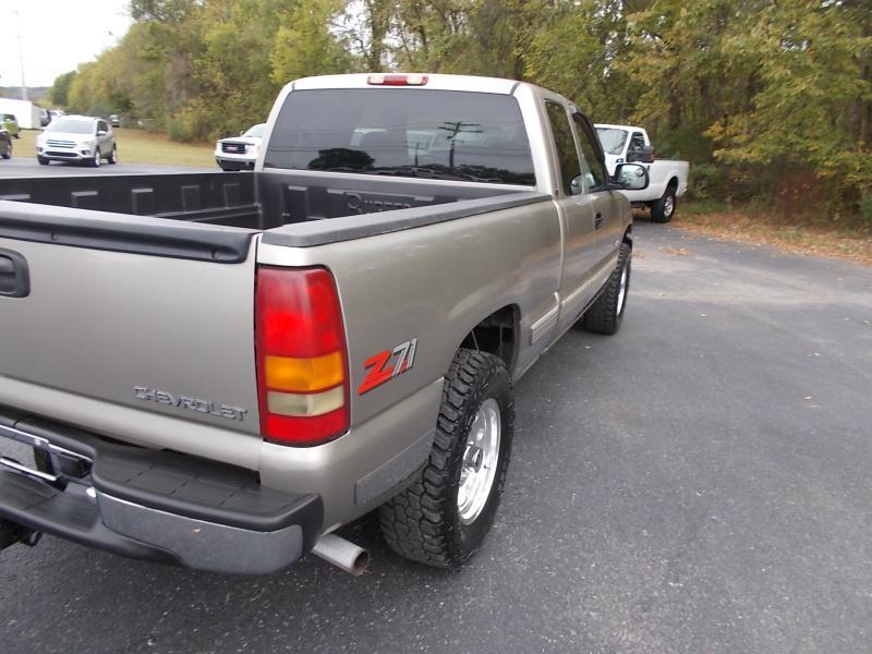 Chevrolet Silverado 1500 Ext Cab 143.5" WB 4WD LS 1999