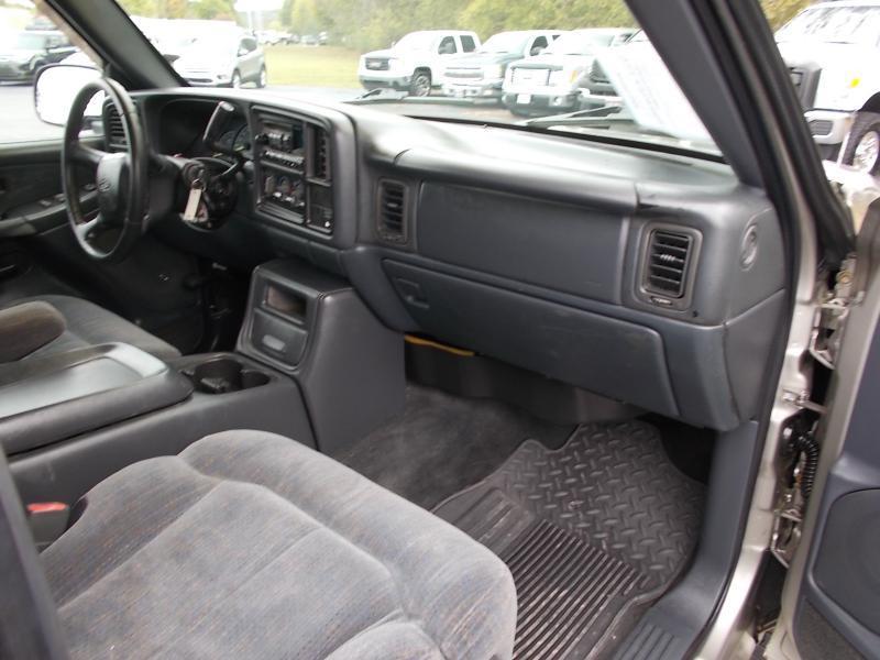 Chevrolet Silverado 1500 Ext Cab 143.5" WB 4WD LS 1999