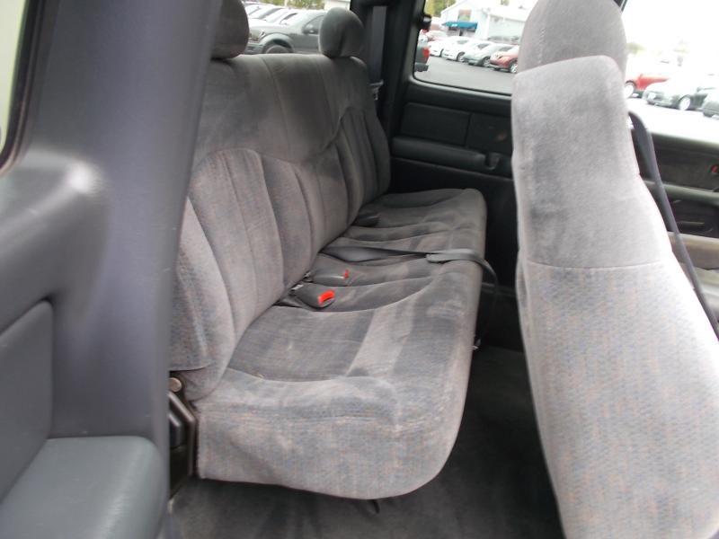 Chevrolet Silverado 1500 Ext Cab 143.5" WB 4WD LS 1999