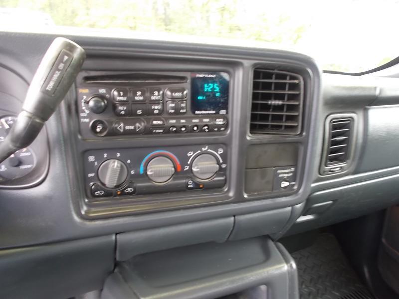 Chevrolet Silverado 1500 Ext Cab 143.5" WB 4WD LS 1999