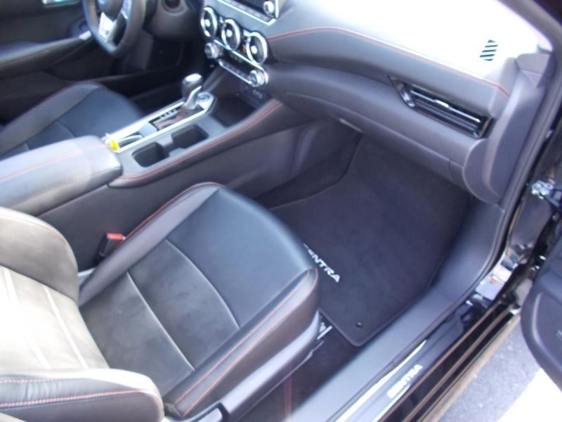 Nissan Sentra SR CVT 2025