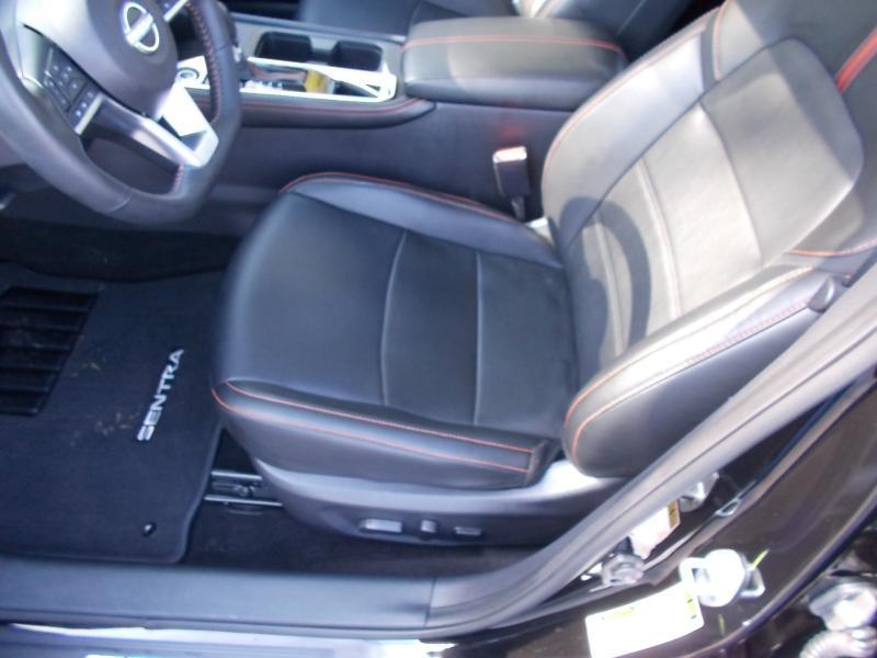 Nissan Sentra SR CVT 2025