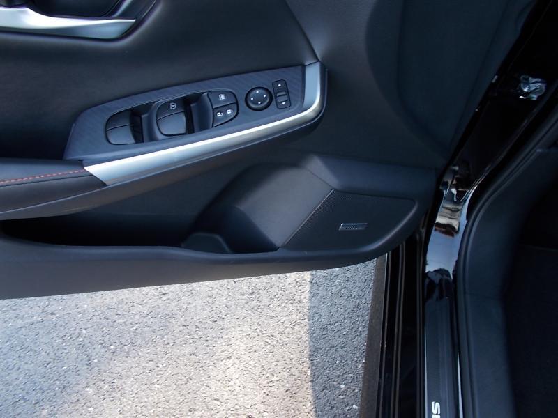 Nissan Sentra SR CVT 2025