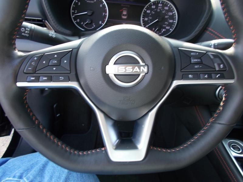Nissan Sentra SR CVT 2025