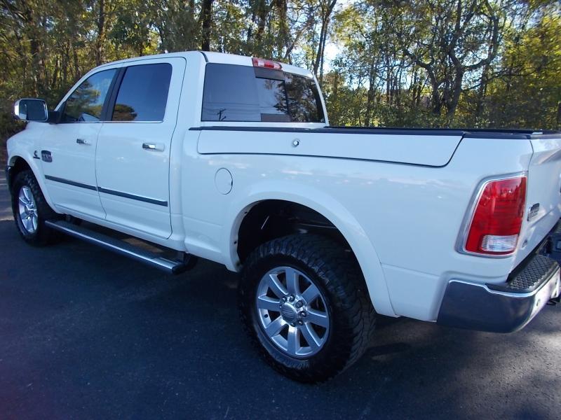 RAM 2500 Longhorn 4x4 Crew Cab 6'4" Box 2017