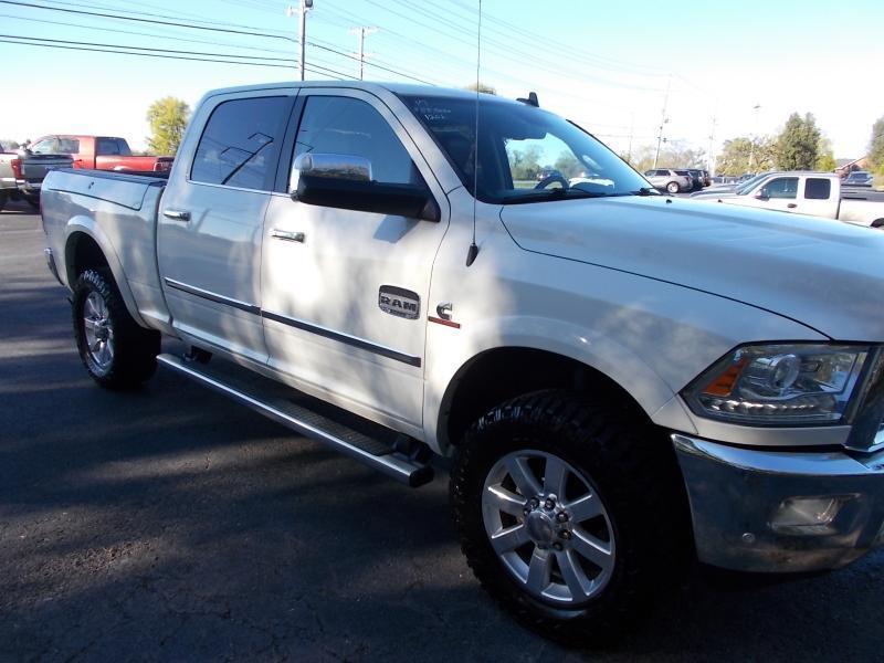 RAM 2500 Longhorn 4x4 Crew Cab 6'4" Box 2017