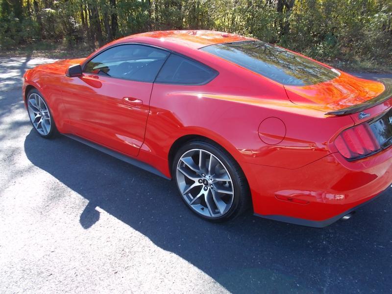 Ford Mustang EcoBoost Fastback 2017