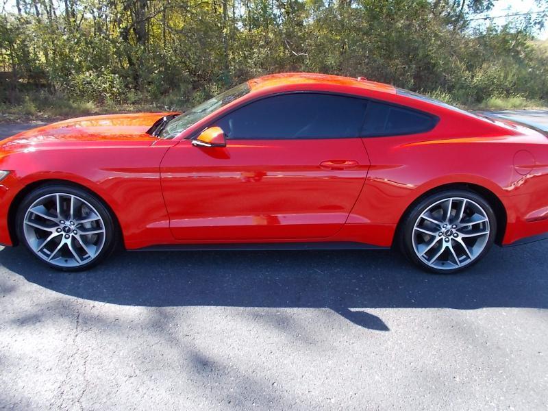 Ford Mustang EcoBoost Fastback 2017