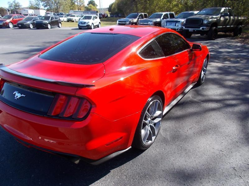 Ford Mustang EcoBoost Fastback 2017