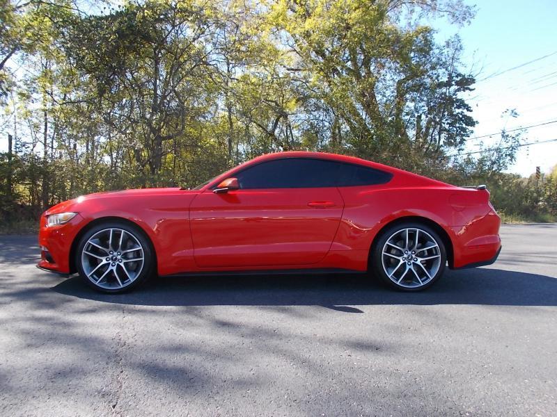 Ford Mustang EcoBoost Fastback 2017