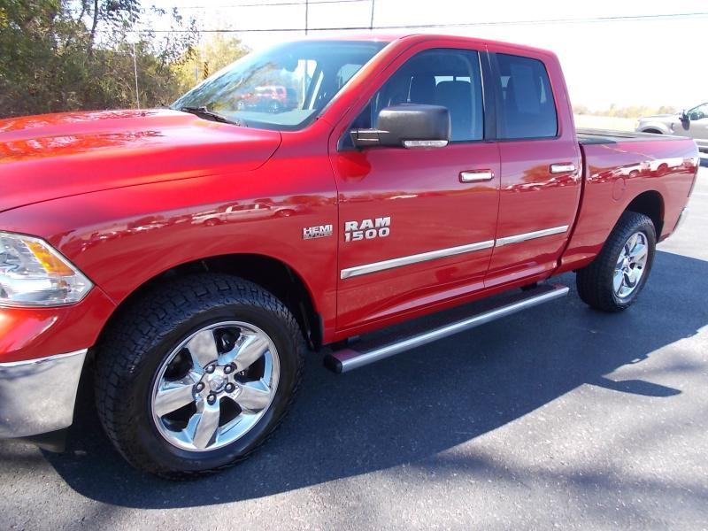 RAM 1500 4WD Quad Cab 140.5" Big Horn 2013