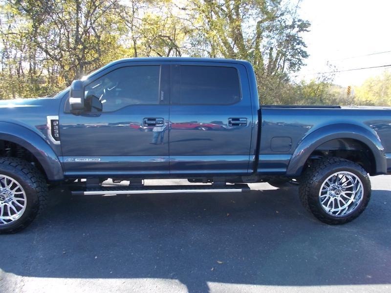 Ford Super Duty F-250 SRW Lariat 4WD Crew Cab 6.75' Box 2017