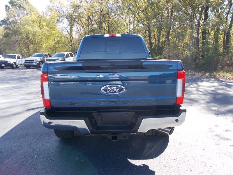 Ford Super Duty F-250 SRW Lariat 4WD Crew Cab 6.75' Box 2017