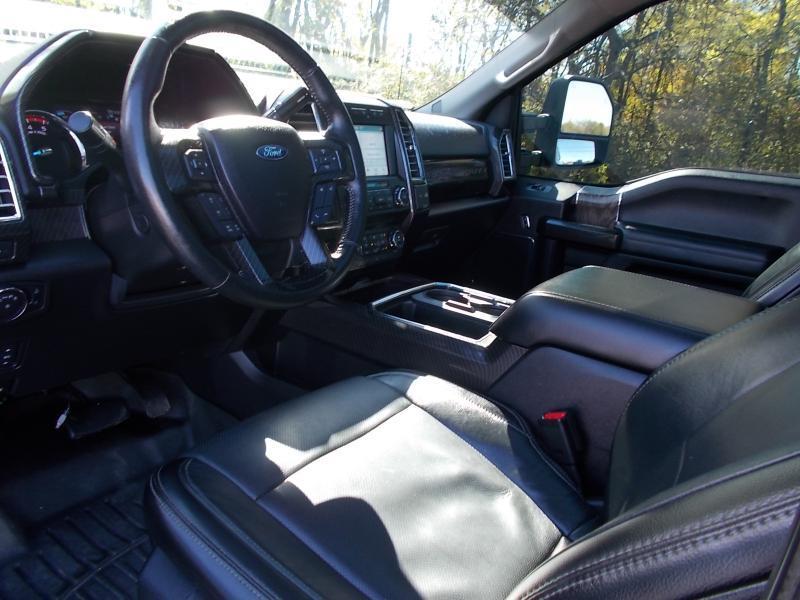Ford Super Duty F-250 SRW Lariat 4WD Crew Cab 6.75' Box 2017