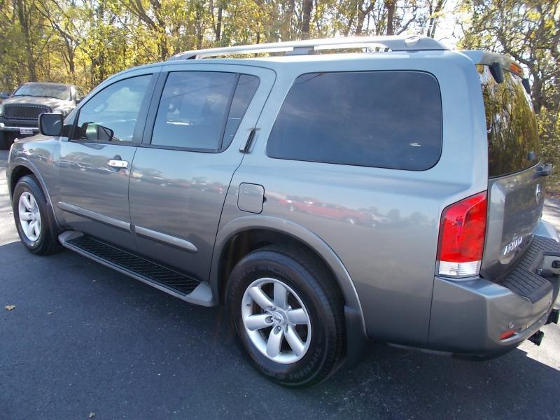 Nissan Armada 2WD 4dr SV 2015