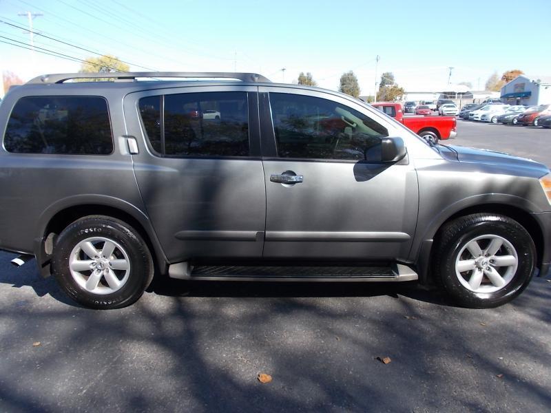 Nissan Armada 2WD 4dr SV 2015