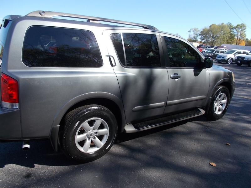 Nissan Armada 2WD 4dr SV 2015