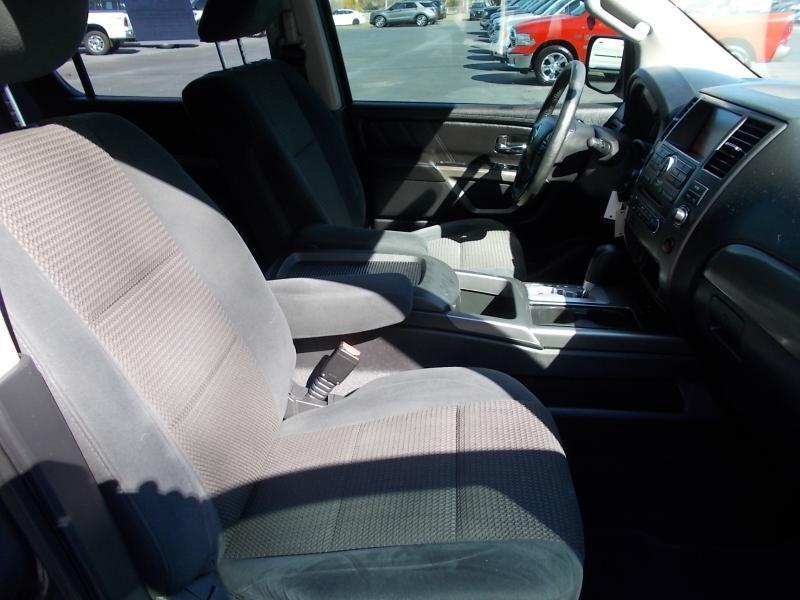 Nissan Armada 2WD 4dr SV 2015