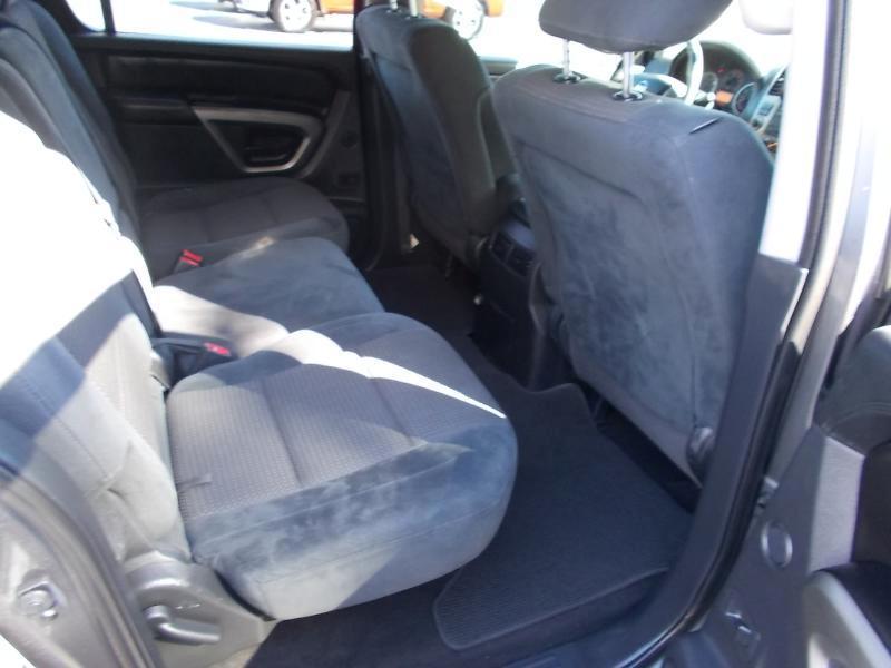 Nissan Armada 2WD 4dr SV 2015