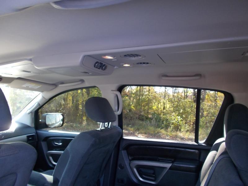 Nissan Armada 2WD 4dr SV 2015