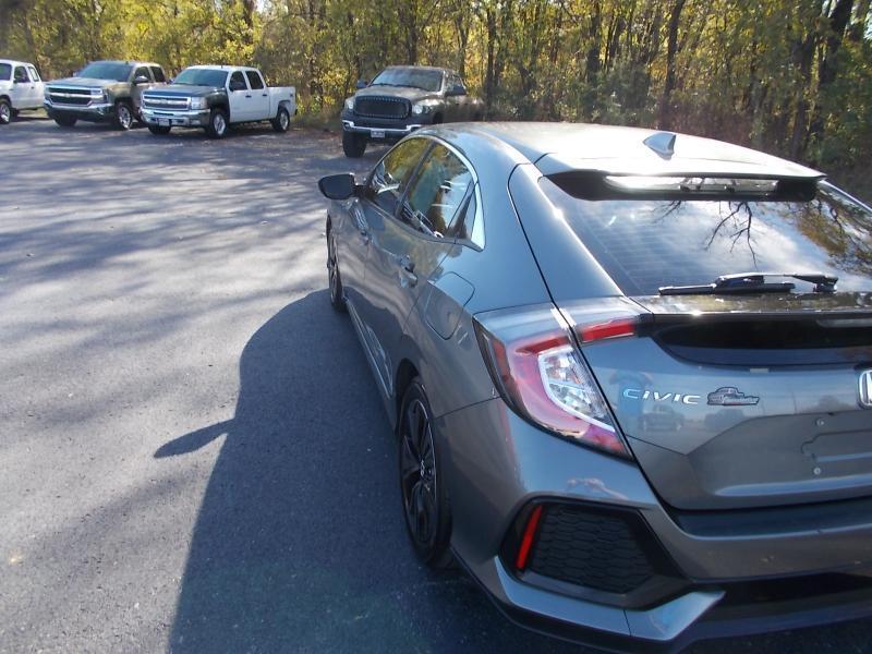 Honda Civic Hatchback EX-L Navi CVT 2017