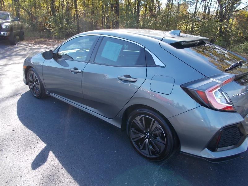 Honda Civic Hatchback EX-L Navi CVT 2017