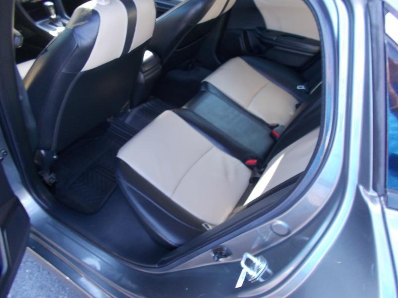 Honda Civic Hatchback EX-L Navi CVT 2017