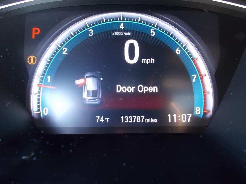 Honda Civic Hatchback EX-L Navi CVT 2017