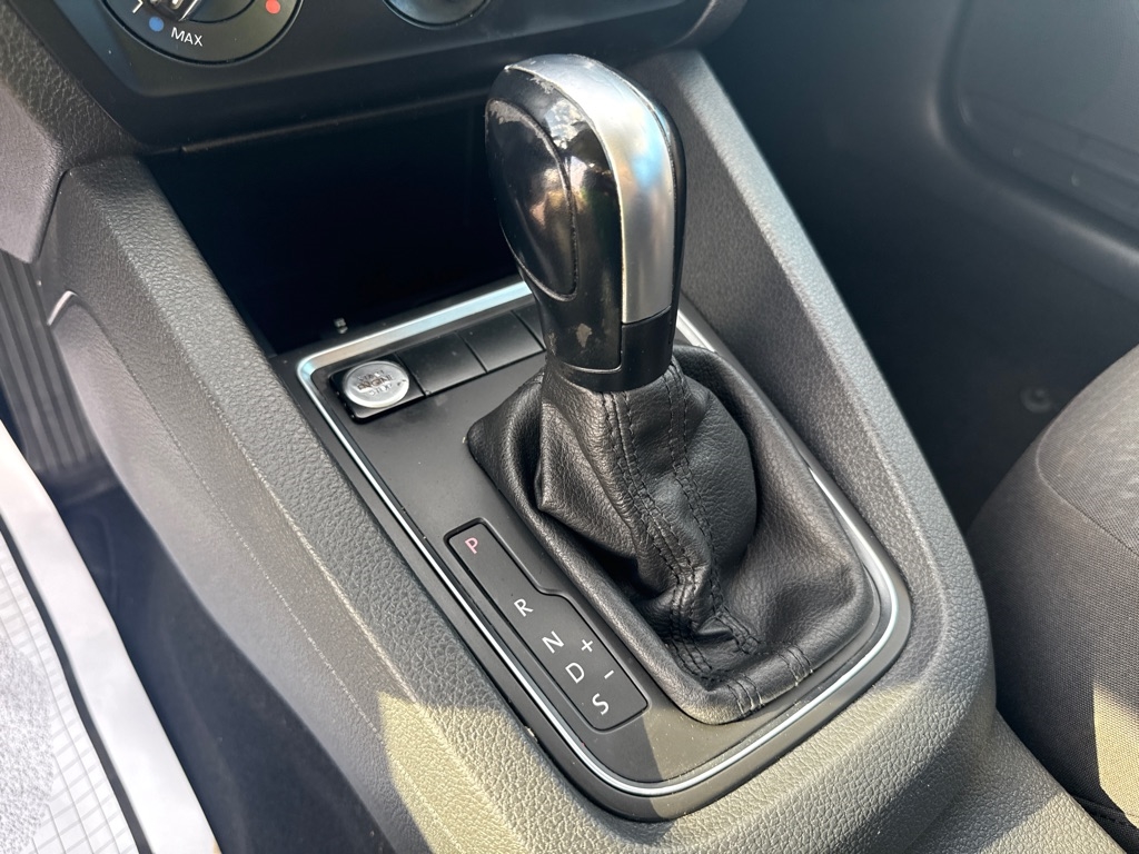 Volkswagen Jetta Sedan 4dr Auto SE 2016