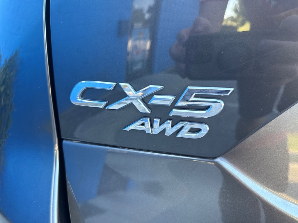 2017 Mazda CX-5 Touring photo 5