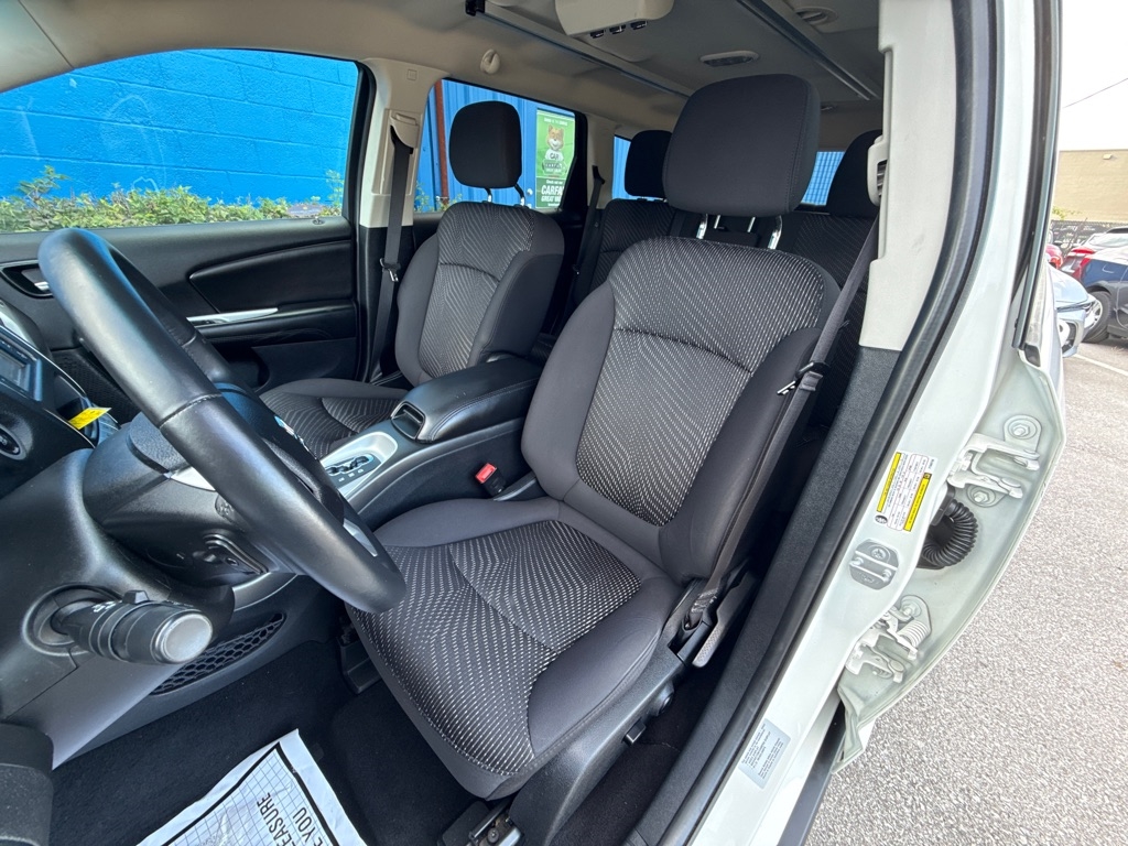 2015 Dodge Journey SXT photo 11
