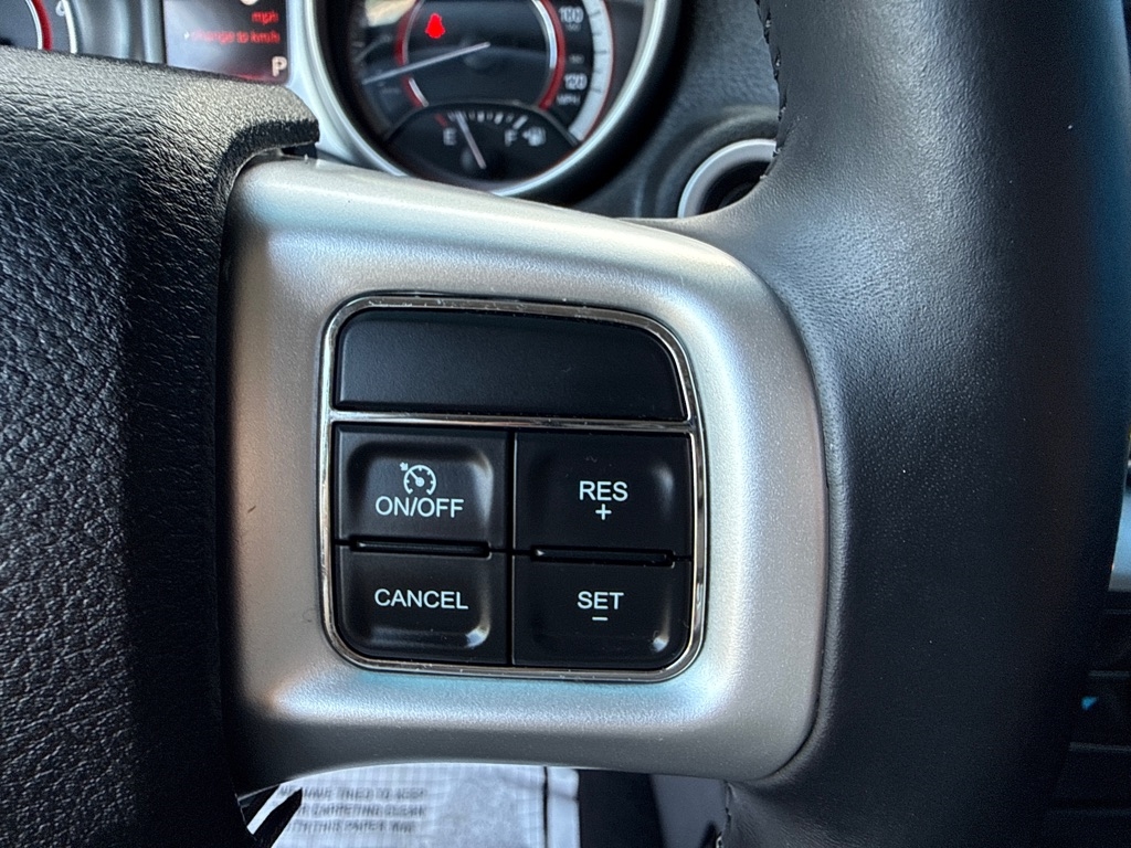 2015 Dodge Journey SXT photo 13