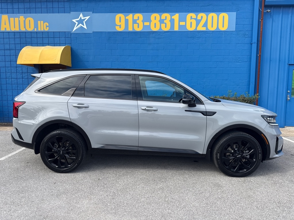 Kia Sorento SX 4D SUV AWD 2022