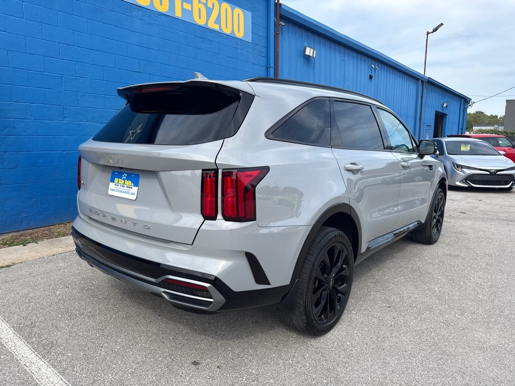 Kia Sorento SX 4D SUV AWD 2022