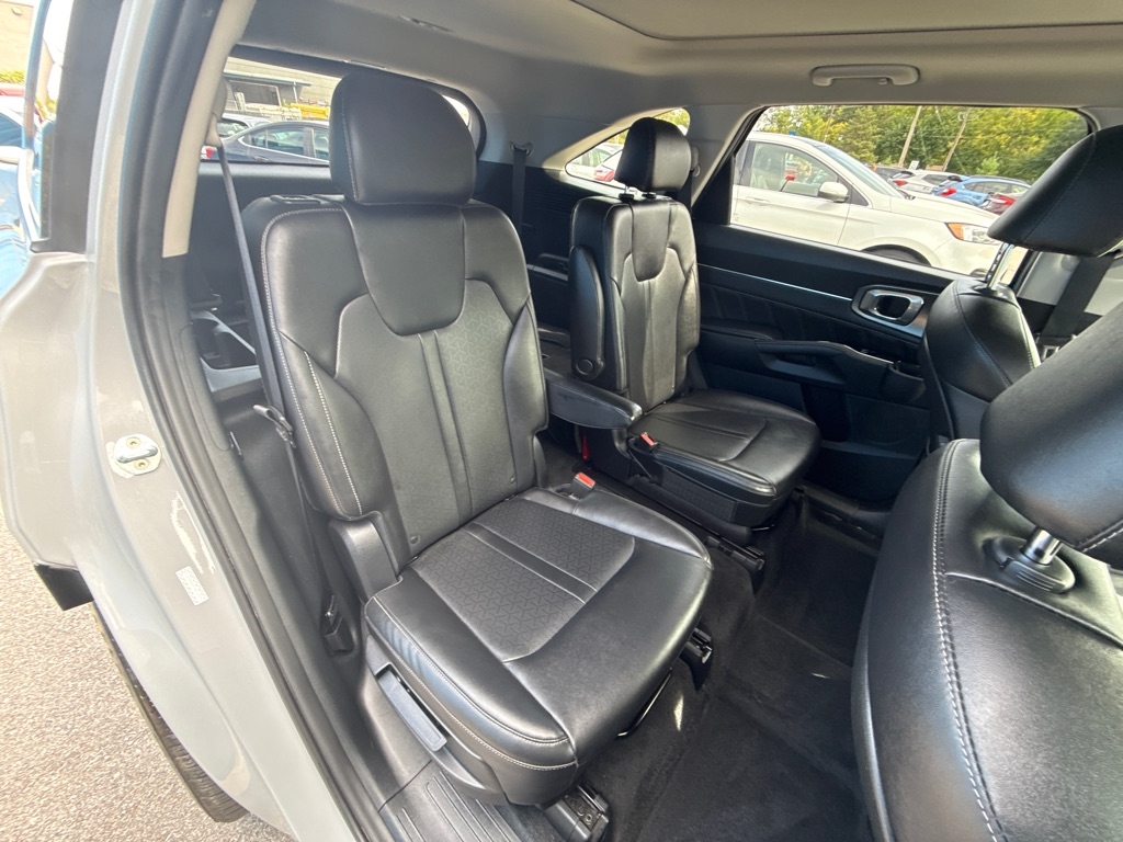 Kia Sorento SX 4D SUV AWD 2022