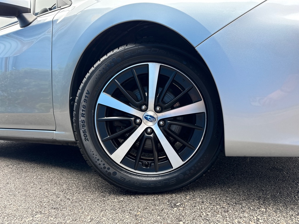 Subaru Impreza 2.0i Premium 4-door CVT 2019 Subaru Impreza 2.0i Premium 4-door CVT 2019