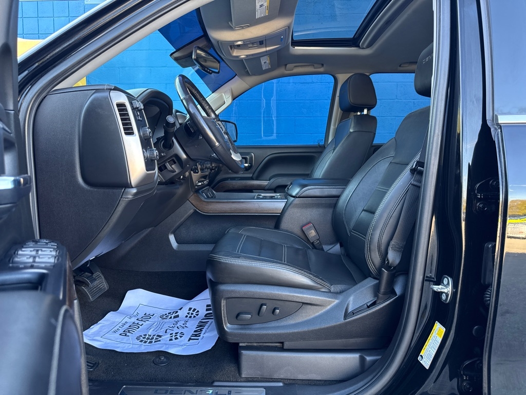 GMC Sierra 1500 Denali Crew Cab 4WD 2018 GMC Sierra 1500 Denali Crew Cab 4WD 2018