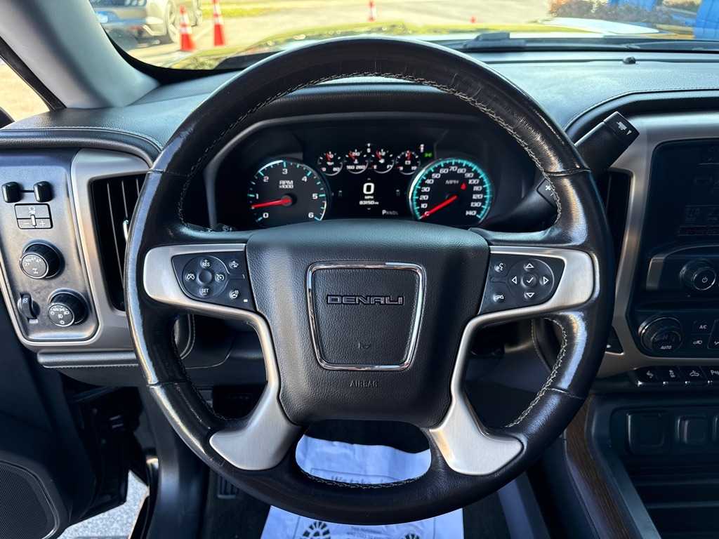 GMC Sierra 1500 Denali Crew Cab 4WD 2018 GMC Sierra 1500 Denali Crew Cab 4WD 2018