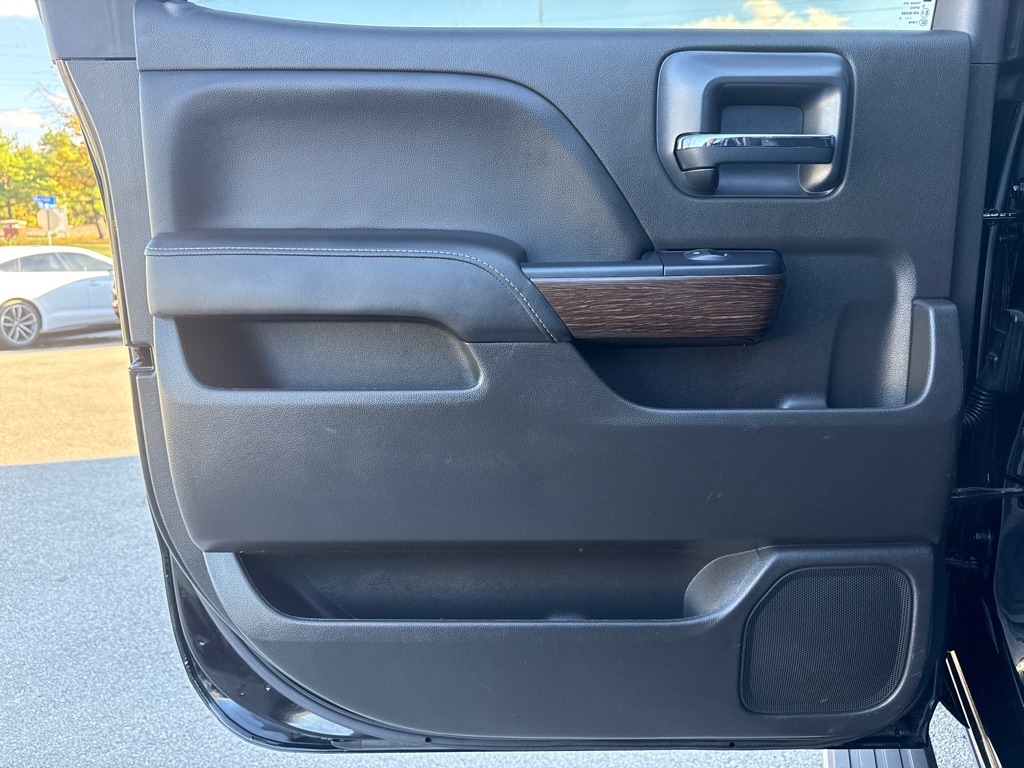 GMC Sierra 1500 Denali Crew Cab 4WD 2018 GMC Sierra 1500 Denali Crew Cab 4WD 2018