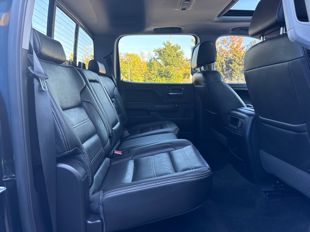 GMC Sierra 1500 Denali Crew Cab 4WD 2018 GMC Sierra 1500 Denali Crew Cab 4WD 2018