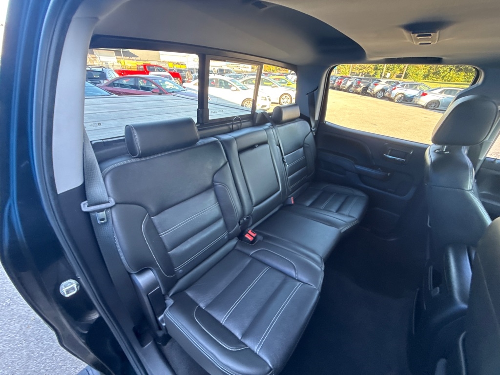 GMC Sierra 1500 Denali Crew Cab 4WD 2018 GMC Sierra 1500 Denali Crew Cab 4WD 2018