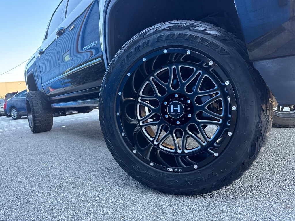 GMC Sierra 1500 Denali Crew Cab 4WD 2018 GMC Sierra 1500 Denali Crew Cab 4WD 2018