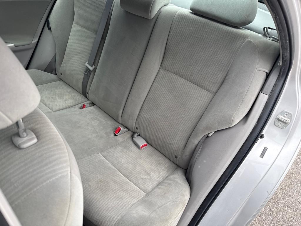 Toyota Corolla  2010