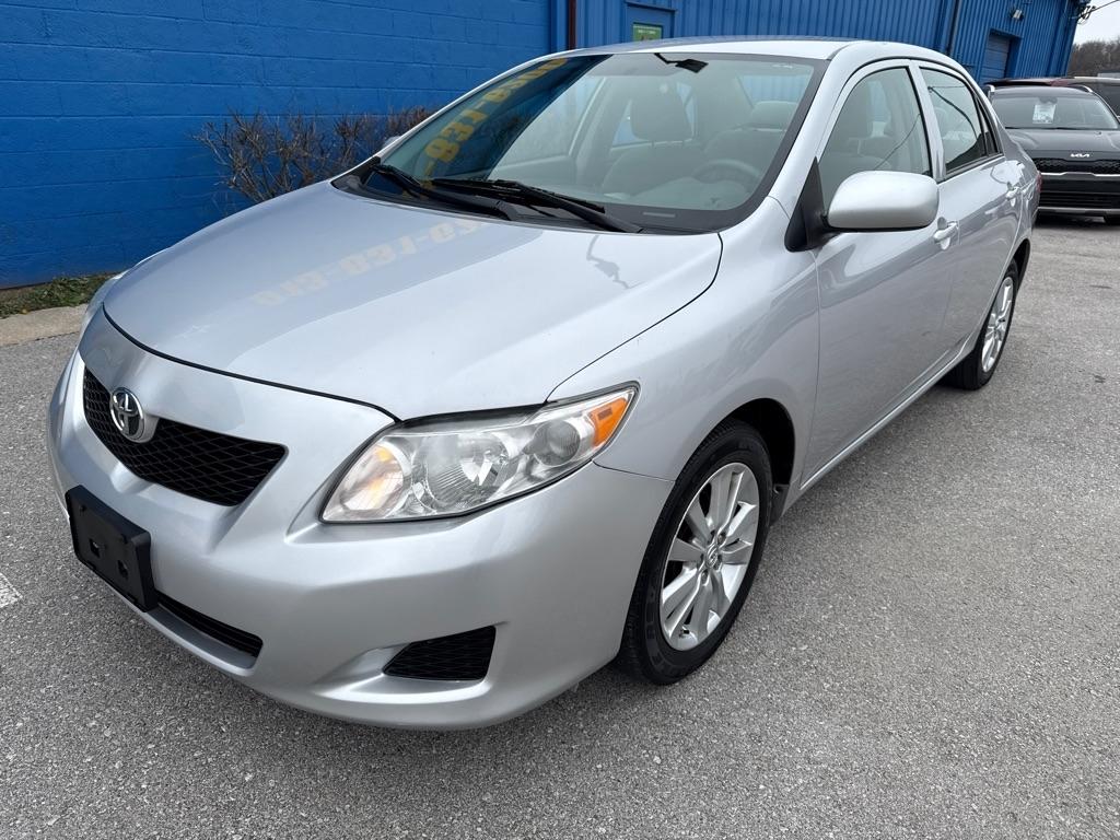 Toyota Corolla  2010