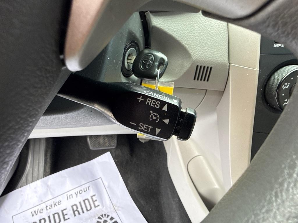 Toyota Corolla  2010